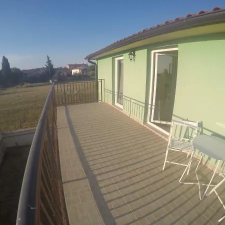 Apartment Niky & Tomy Pula