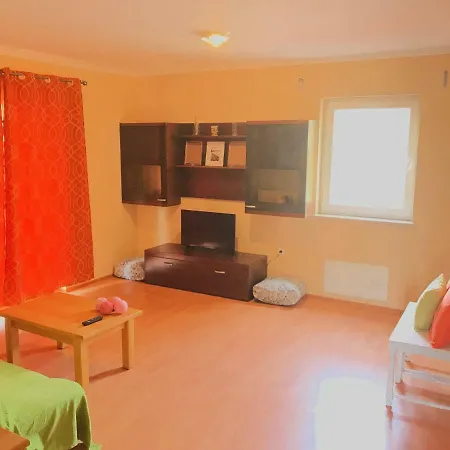 Niky & Tomy Apartment *
